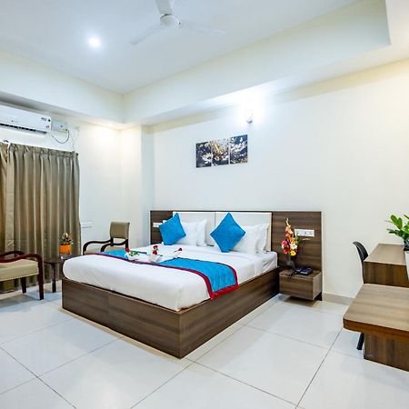 Suraksha Stay Kundalahalli Bangalore Bagian luar foto
